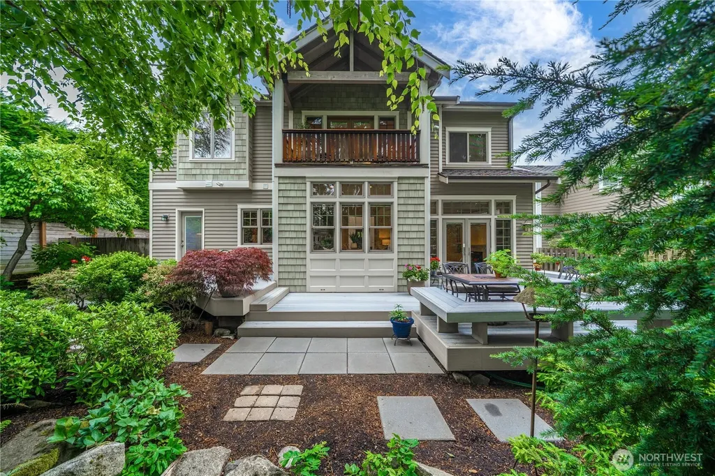 3019 61st Avenue SE Mercer Island WA 98040