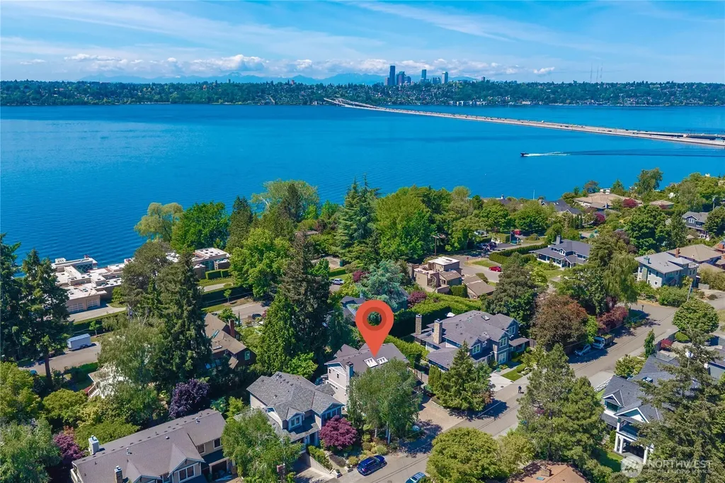 3019 61st Avenue SE Mercer Island WA 98040
