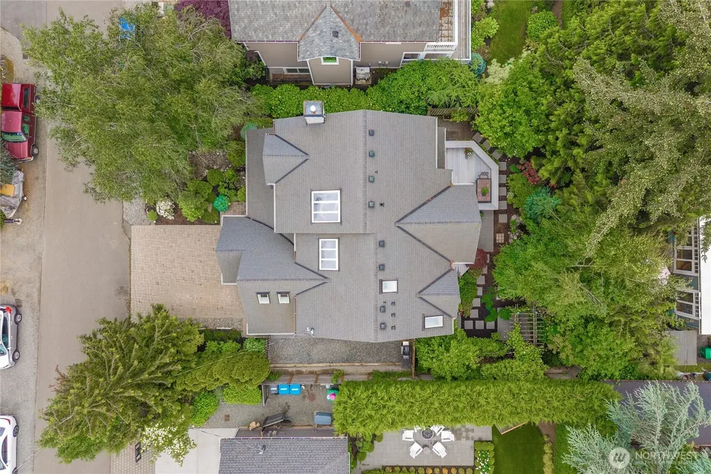 3019 61st Avenue SE Mercer Island WA 98040