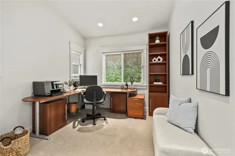 3019 61st Avenue SE Mercer Island WA 98040