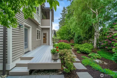 3019 61st Avenue SE Mercer Island WA 98040