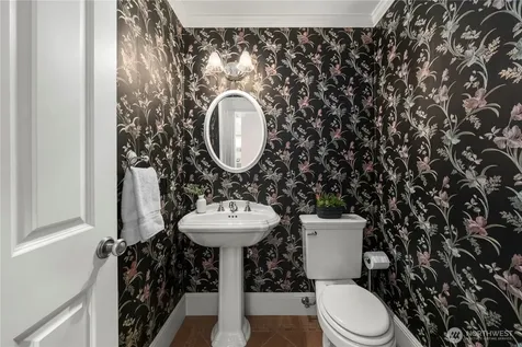 3019 61st Avenue SE Mercer Island WA 98040