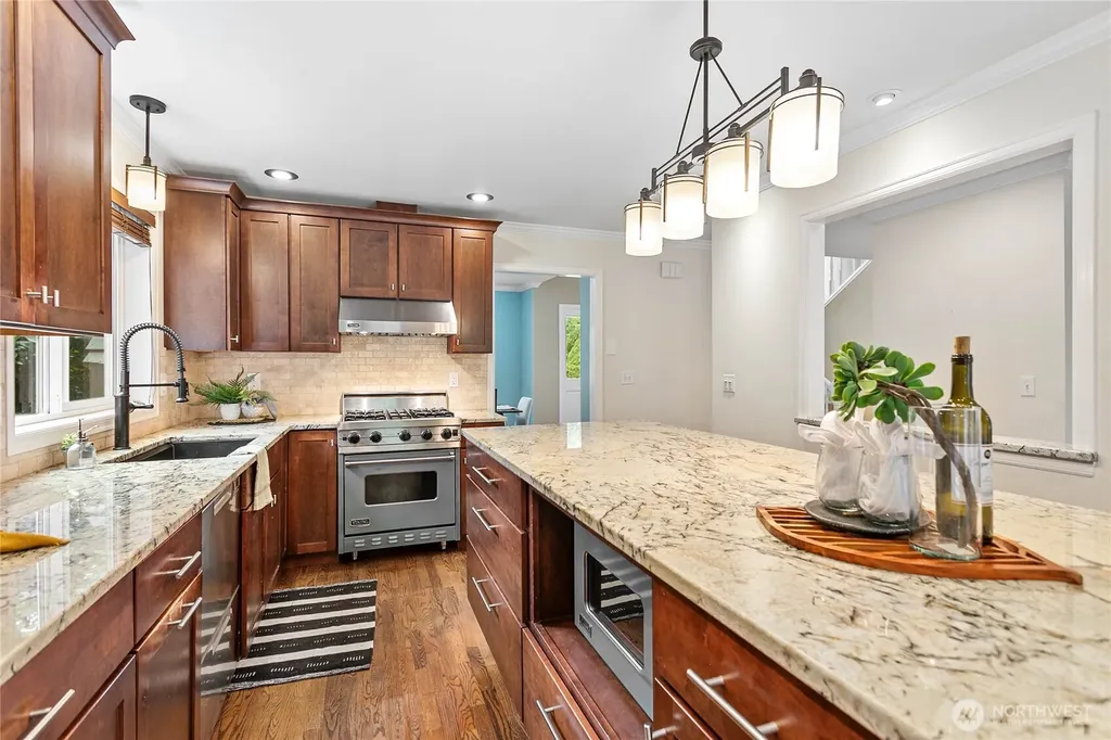 329 Viewcrest Road Bellingham WA 98229