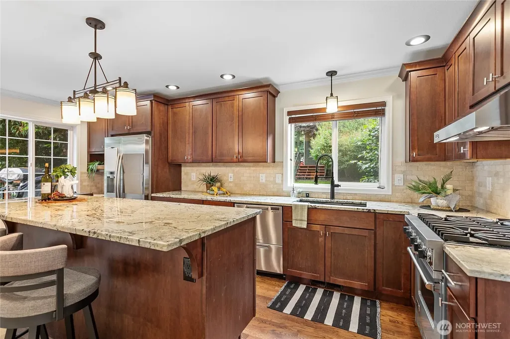 329 Viewcrest Road Bellingham WA 98229