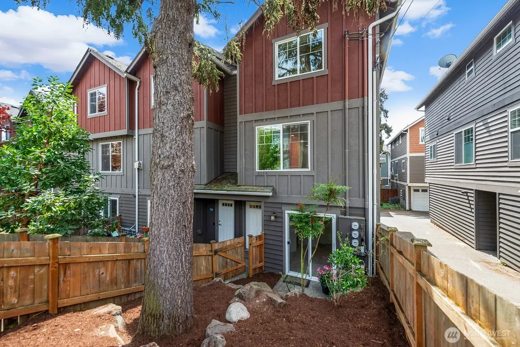 931 N 97th Street Seattle WA 98103
