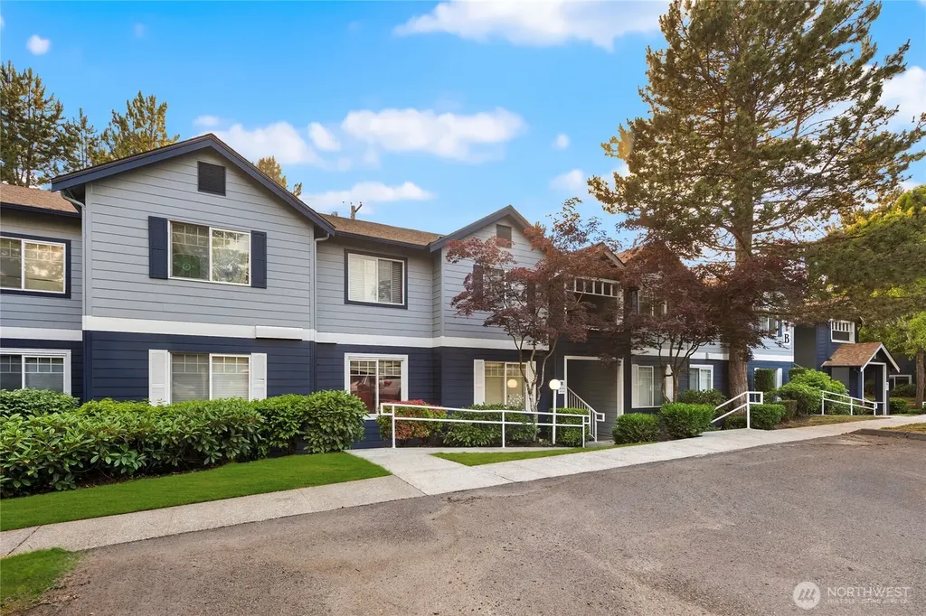 10825 SE 200th Street Kent WA 98031