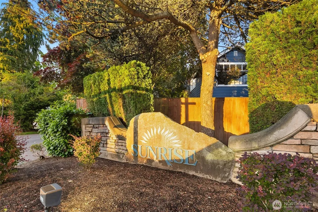 10825 SE 200th Street Kent WA 98031