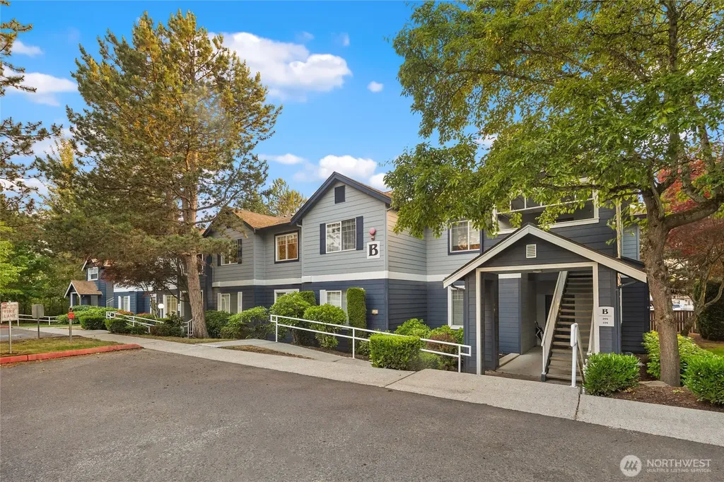10825 SE 200th Street Kent WA 98031