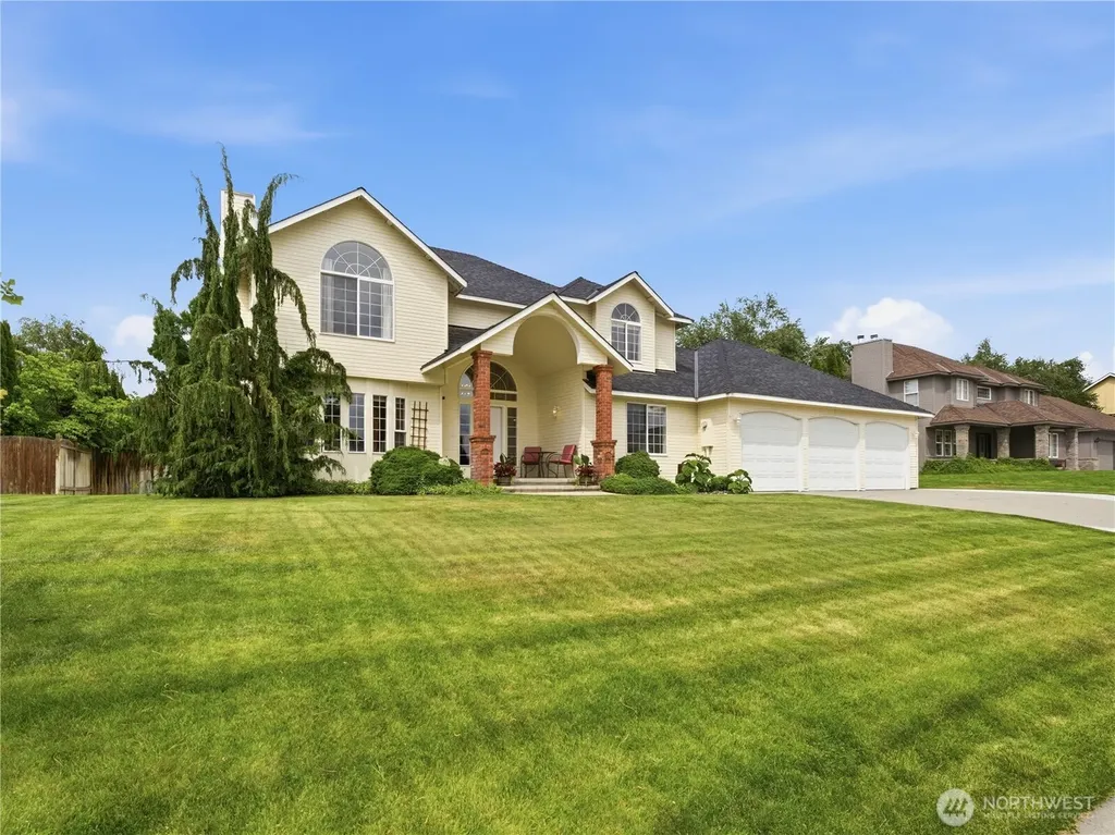 2220 Fancher Heights Boulevard East Wenatchee WA 98802