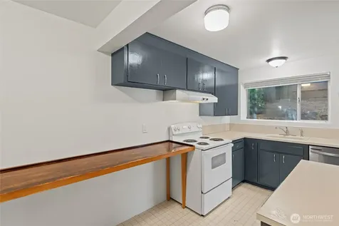 5044 Sand Point Way NE Seattle WA 98105