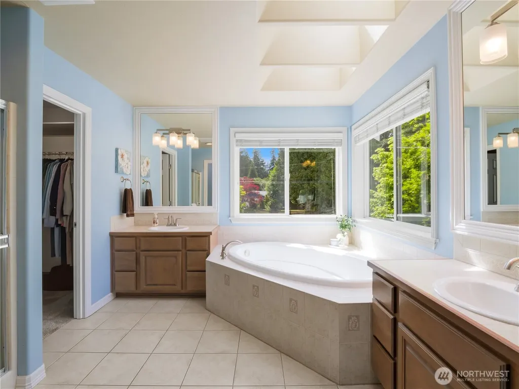 2320 248th Avenue SE Sammamish WA 98075
