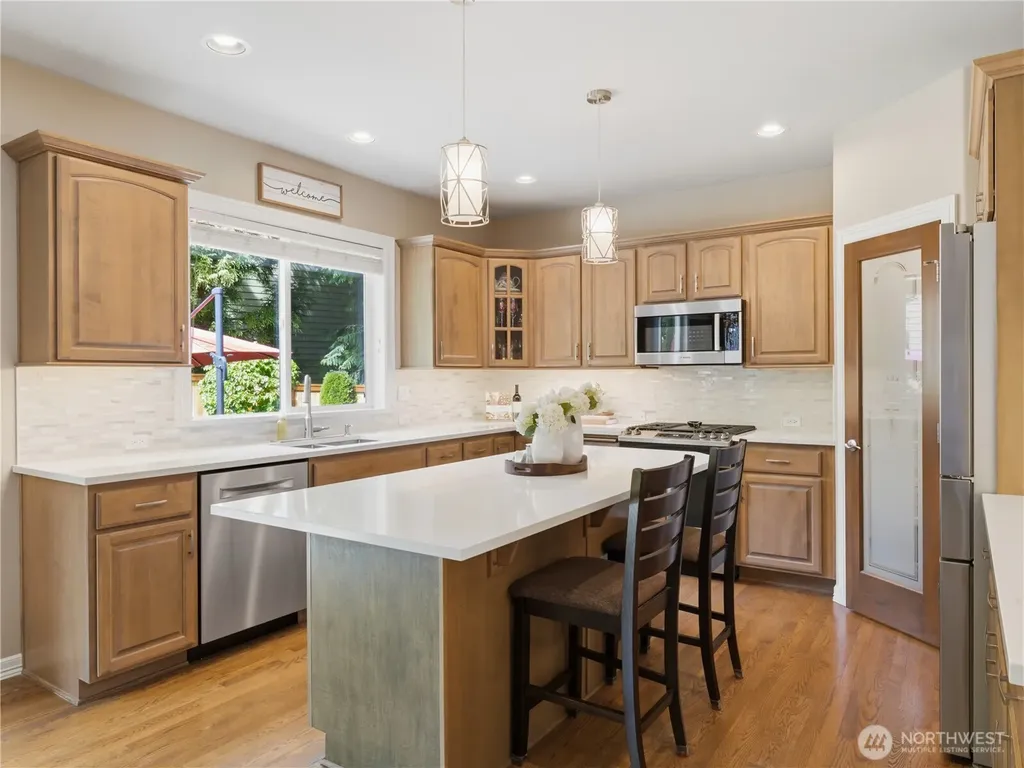 2320 248th Avenue SE Sammamish WA 98075