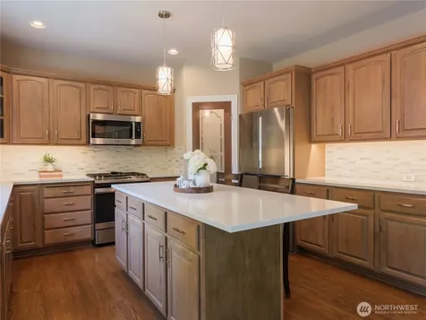 2320 248th Avenue SE Sammamish WA 98075