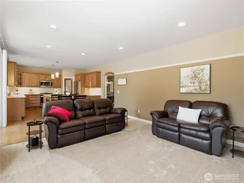2320 248th Avenue SE Sammamish WA 98075