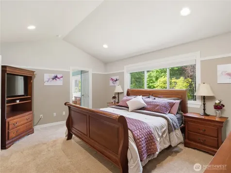 2320 248th Avenue SE Sammamish WA 98075