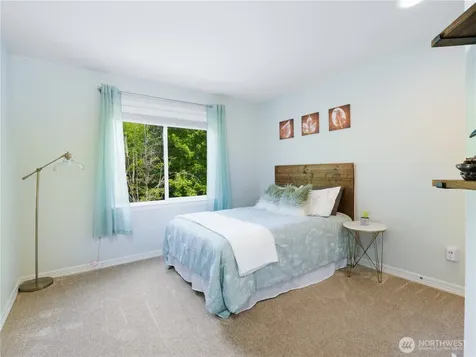2320 248th Avenue SE Sammamish WA 98075