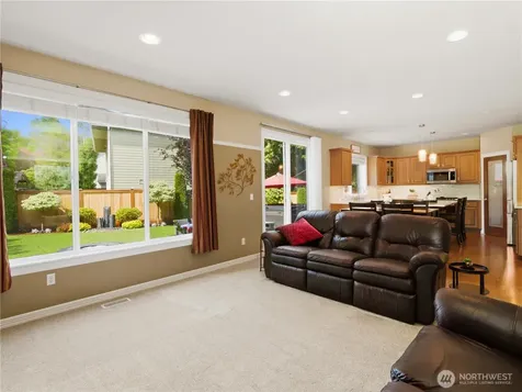 2320 248th Avenue SE Sammamish WA 98075