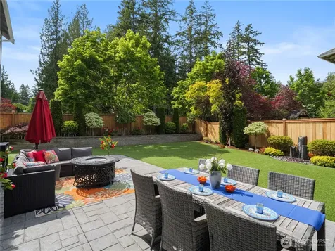 2320 248th Avenue SE Sammamish WA 98075