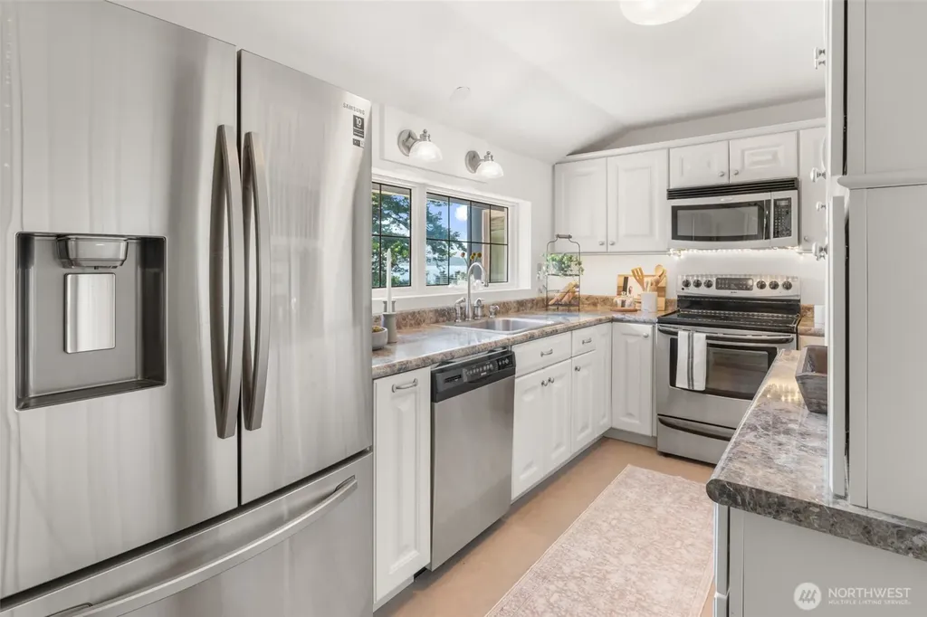 4448 S Shore Drive Anacortes WA 98221