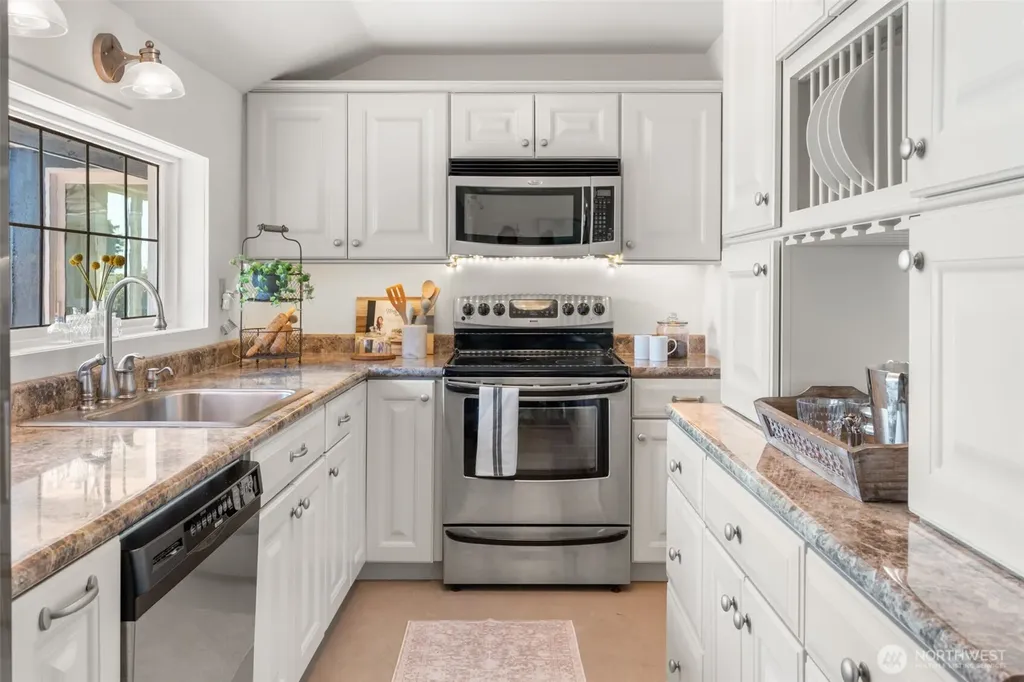4448 S Shore Drive Anacortes WA 98221
