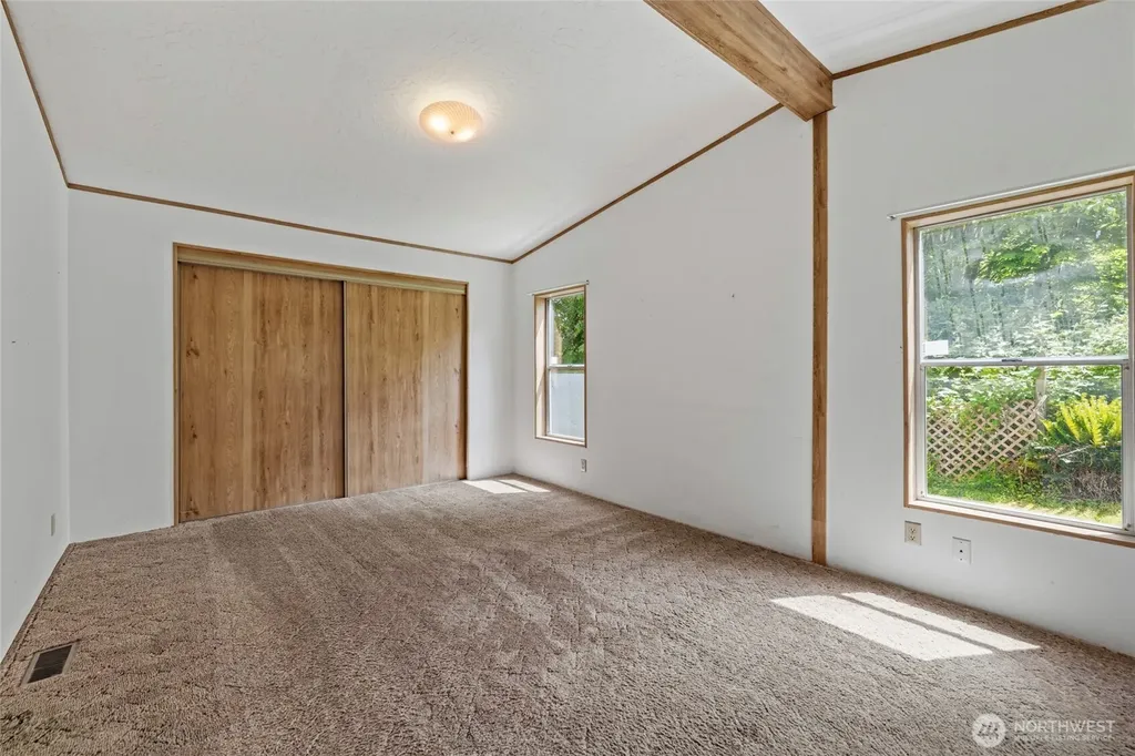 18206 W Big Lake Boulevard Mount Vernon WA 98274