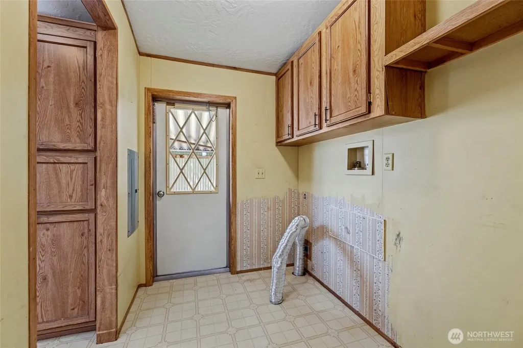 18206 W Big Lake Boulevard Mount Vernon WA 98274