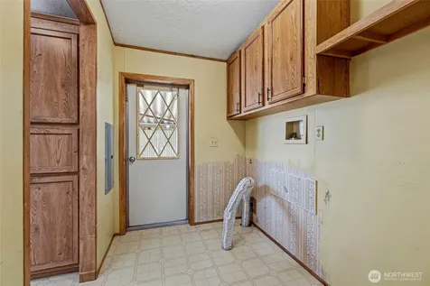 18206 W Big Lake Boulevard Mount Vernon WA 98274