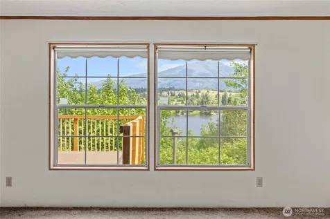 18206 W Big Lake Boulevard Mount Vernon WA 98274