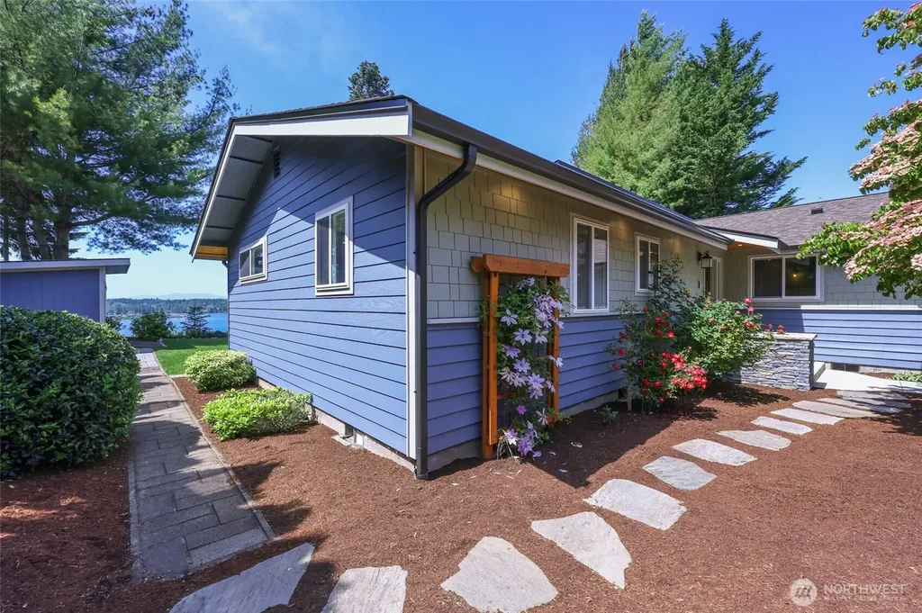 7713 78th Loop NW Olympia WA 98502