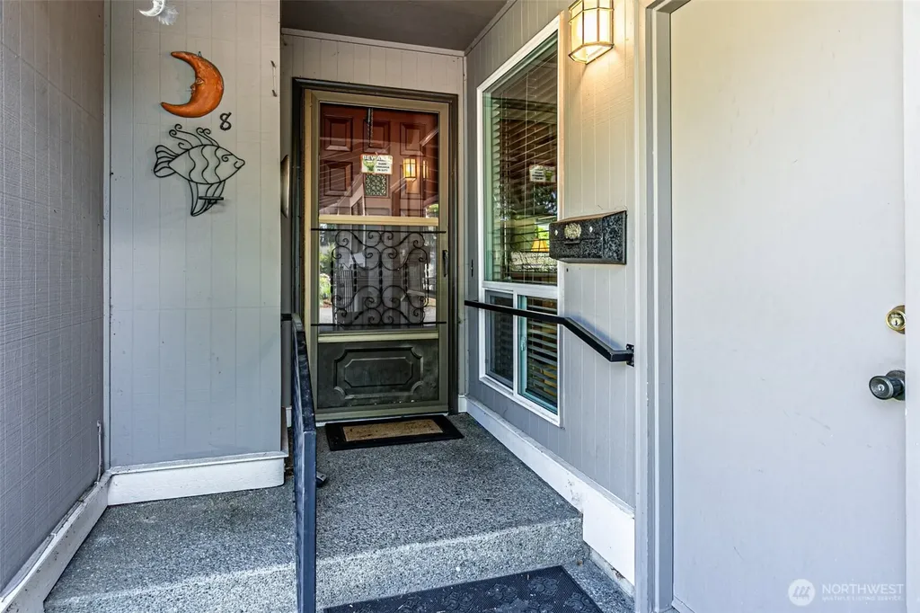 1372 Bel Air Road Tacoma WA 98406