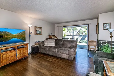1372 Bel Air Road Tacoma WA 98406