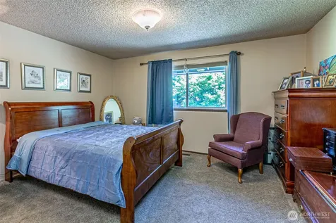 1372 Bel Air Road Tacoma WA 98406
