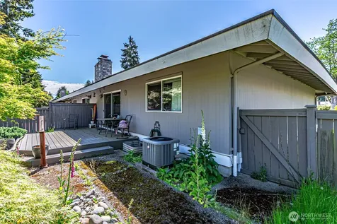 1372 Bel Air Road Tacoma WA 98406