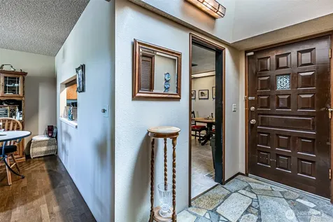 1372 Bel Air Road Tacoma WA 98406