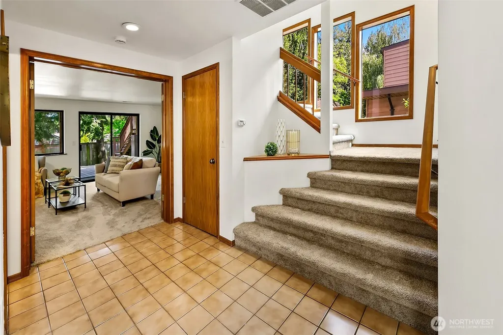 3834 NE 86th Street Seattle WA 98115