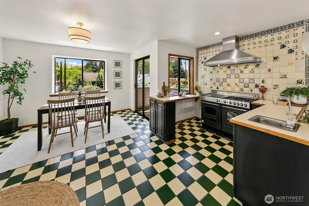 3834 NE 86th Street Seattle WA 98115