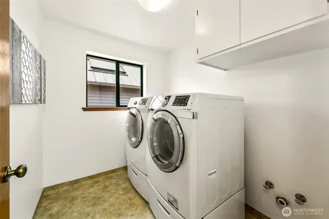 3834 NE 86th Street Seattle WA 98115