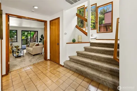 3834 NE 86th Street Seattle WA 98115