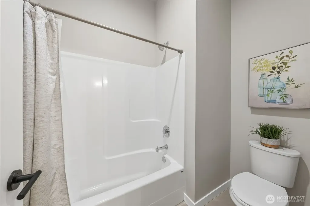 1086 Collier Place SW Issaquah WA 98027