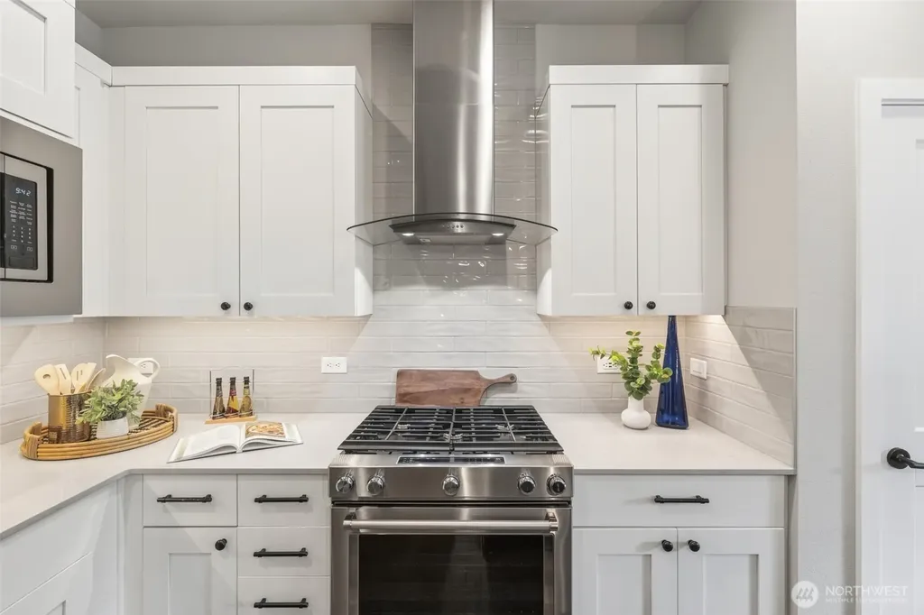 1086 Collier Place SW Issaquah WA 98027