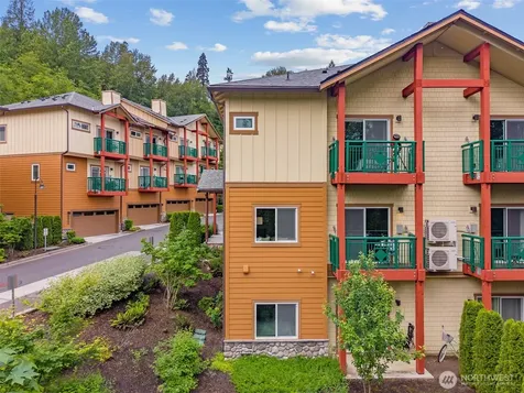 1086 Collier Place SW Issaquah WA 98027