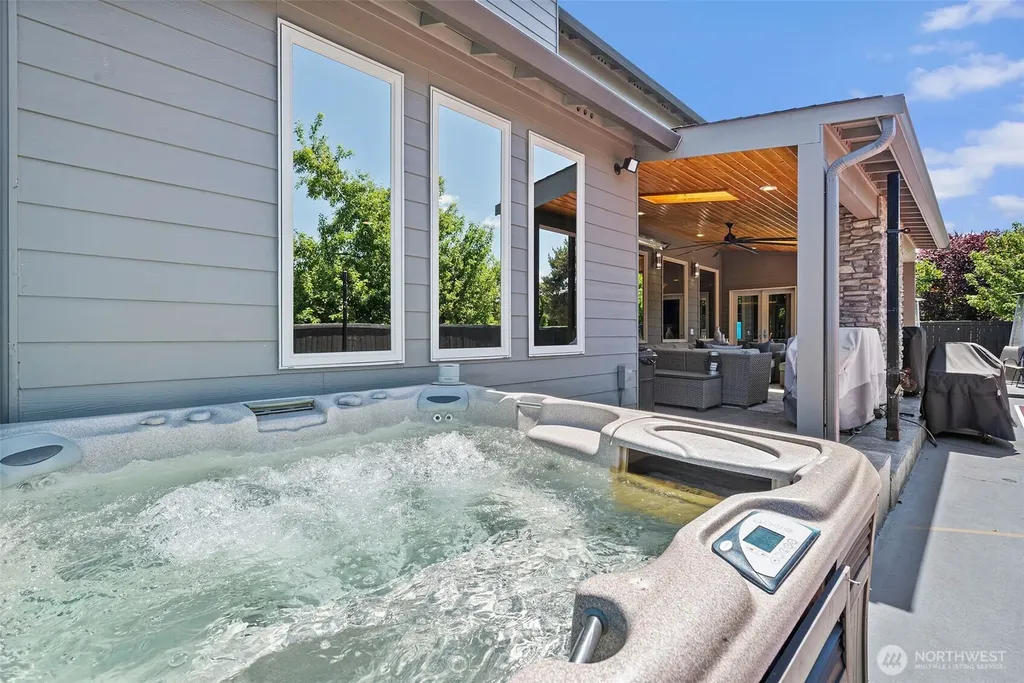 3512 197th Avenue Ct E Lake Tapps WA 98391