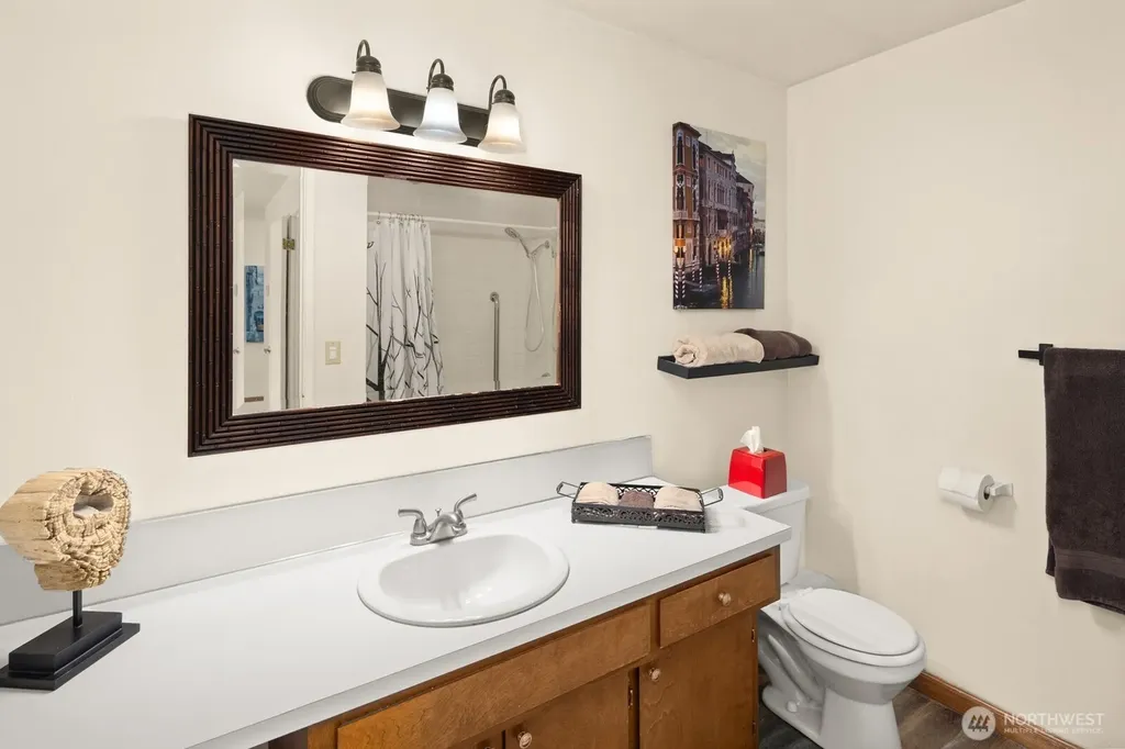 3711 26th Place W Seattle WA 98199
