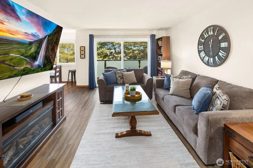 3711 26th Place W Seattle WA 98199