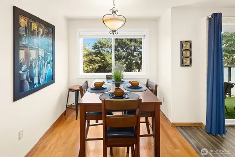 3711 26th Place W Seattle WA 98199