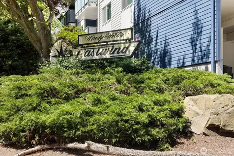 3711 26th Place W Seattle WA 98199