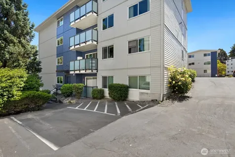 3711 26th Place W Seattle WA 98199