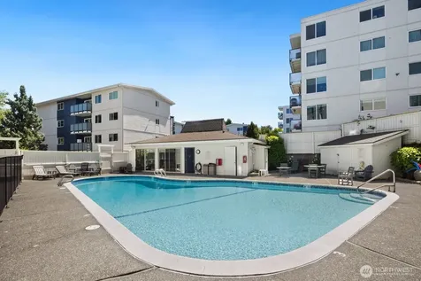 3711 26th Place W Seattle WA 98199
