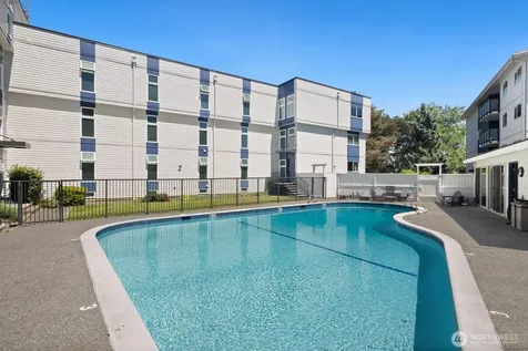 3711 26th Place W Seattle WA 98199