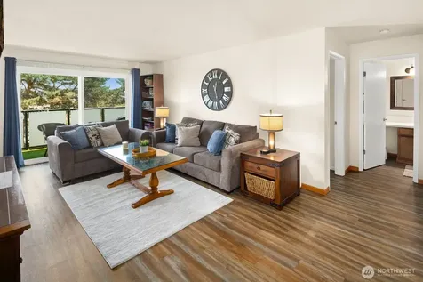 3711 26th Place W Seattle WA 98199